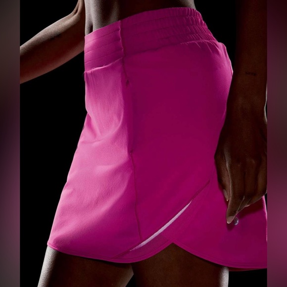 Lululemon | Hotty Hot High-Rise Skirt *Long SONIC PINK - Picture 4 of 16